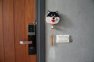 柴犬大學 按壓式實木門鈴 按按柴門鈴 風鈴 柴犬門鈴 入厝禮 木質掛飾  